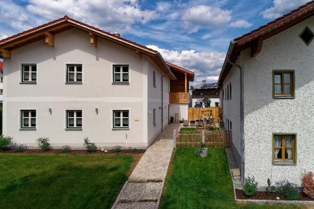 Pension Und Ferienchalets Zum Lebzelter Freyung Extérieur photo