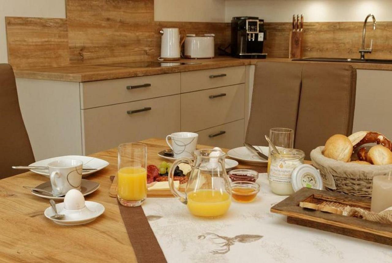 Pension Und Ferienchalets Zum Lebzelter Freyung Extérieur photo